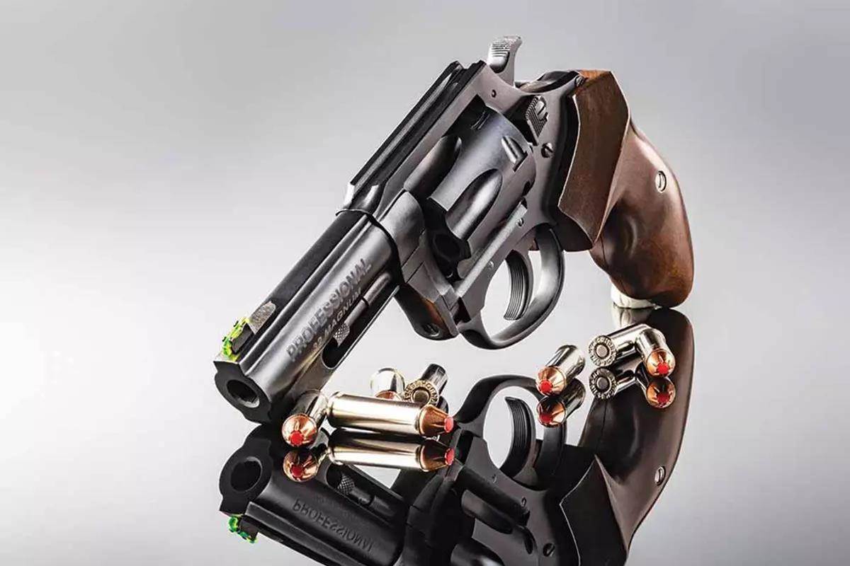 Charter Arms 63270 revolver