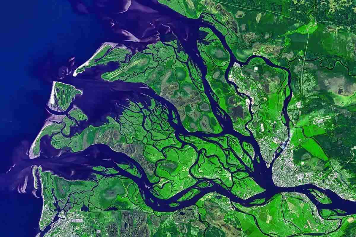 Satellite imagery of a river delta.