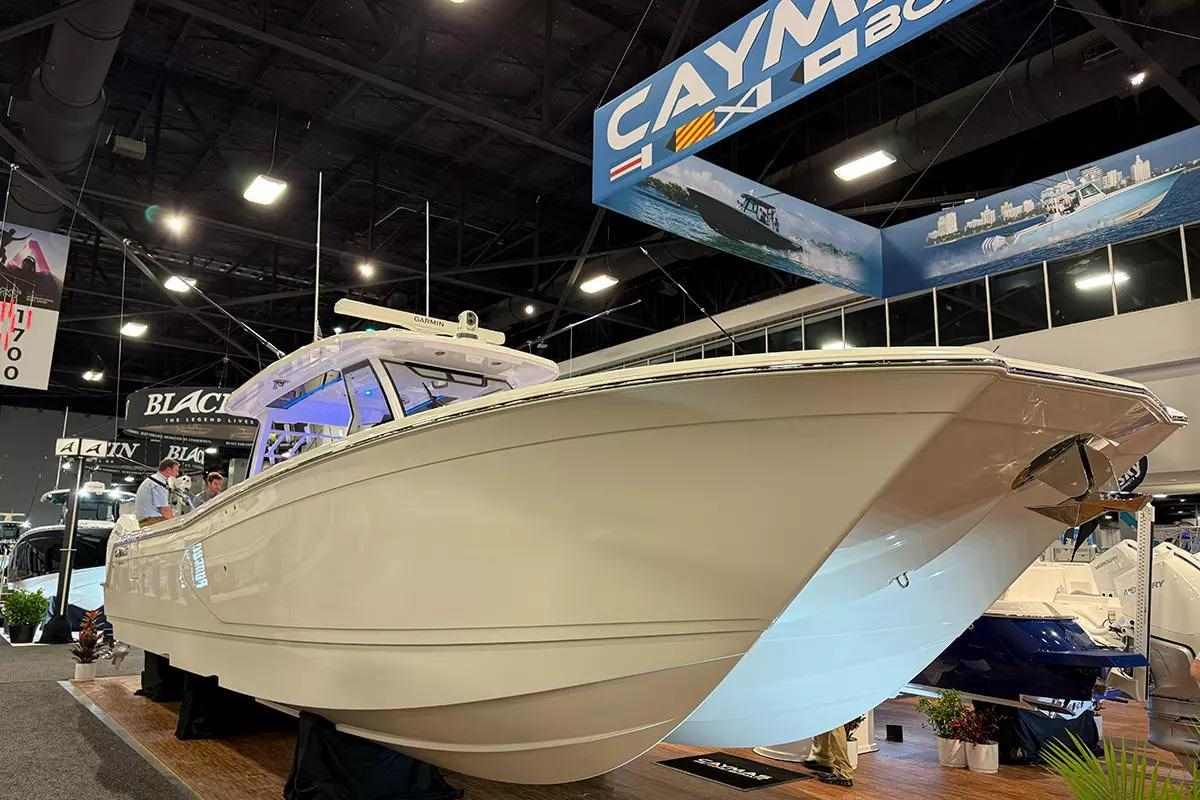 Caymas catamaran boat