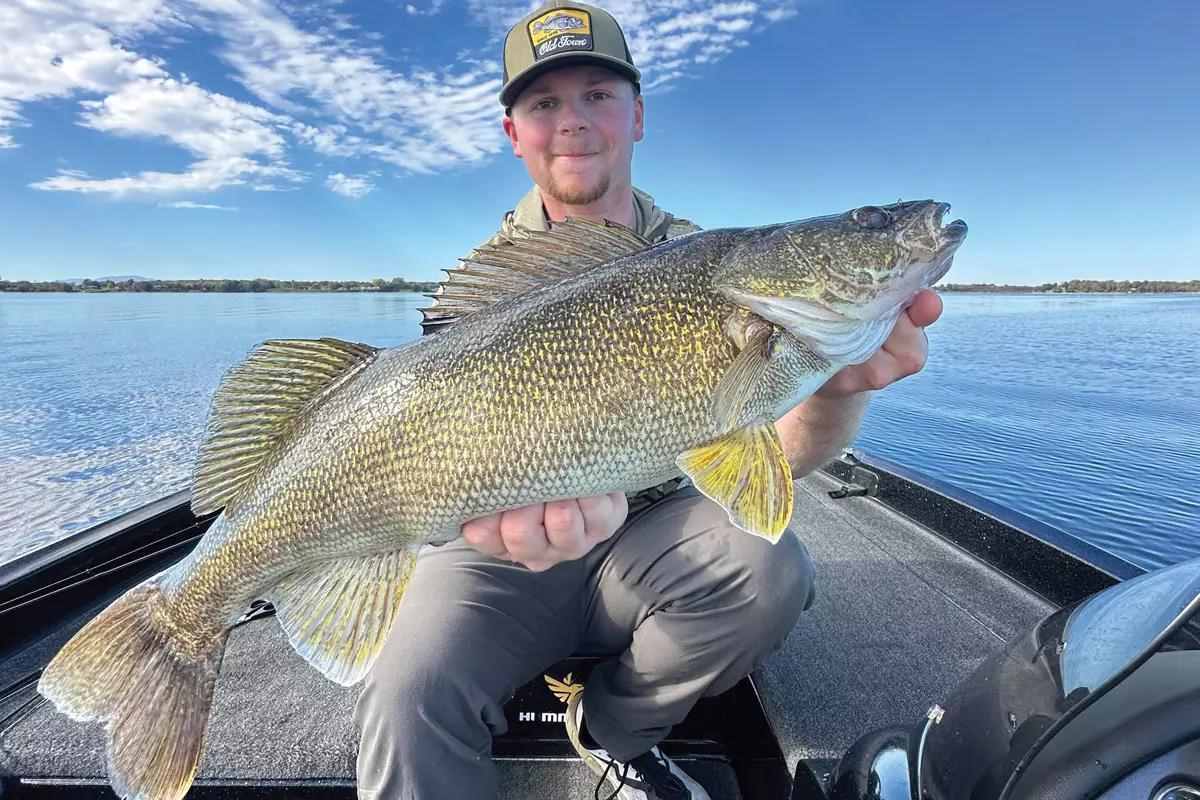 3 tick fishing work with small net Rising Brookie Slate / Black Bag / 10" The Brookie Net  lightweight aluminum frame Small Floating Shore Fishing Net