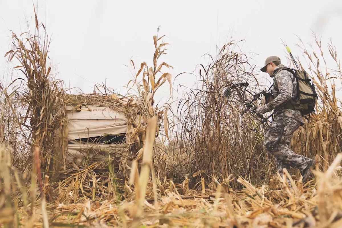 Use the Ground Game to Outwit Post-Rut Bucks