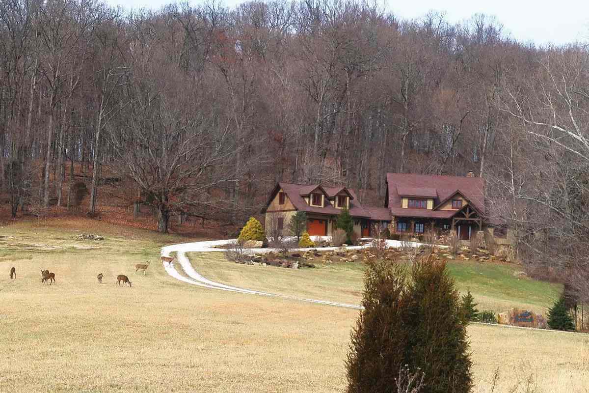 james-home-turf-house