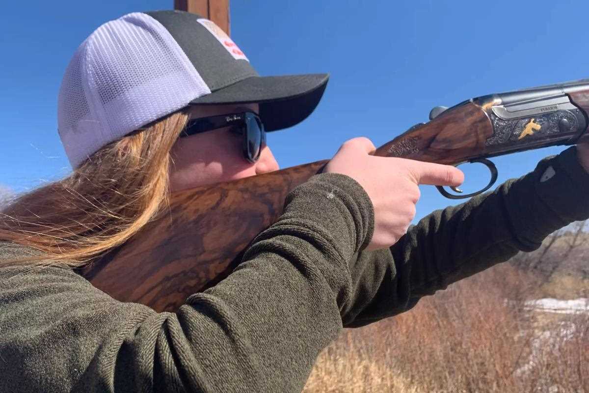 How to Choose a Shotgun as a Female Hunter