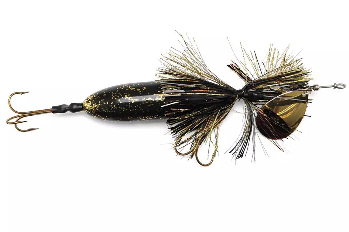 image of a bucktail lure used for pike
