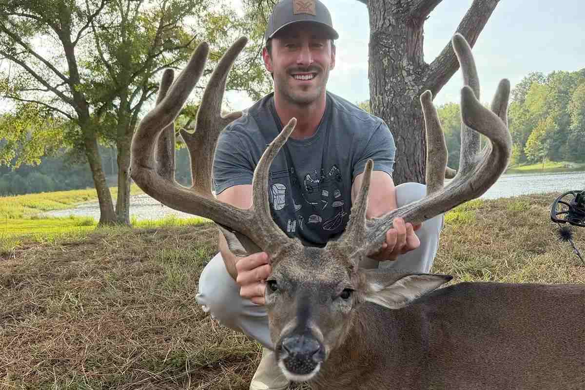 Jake Arceneaux Finally Tags Trophy Mississippi Whitetail