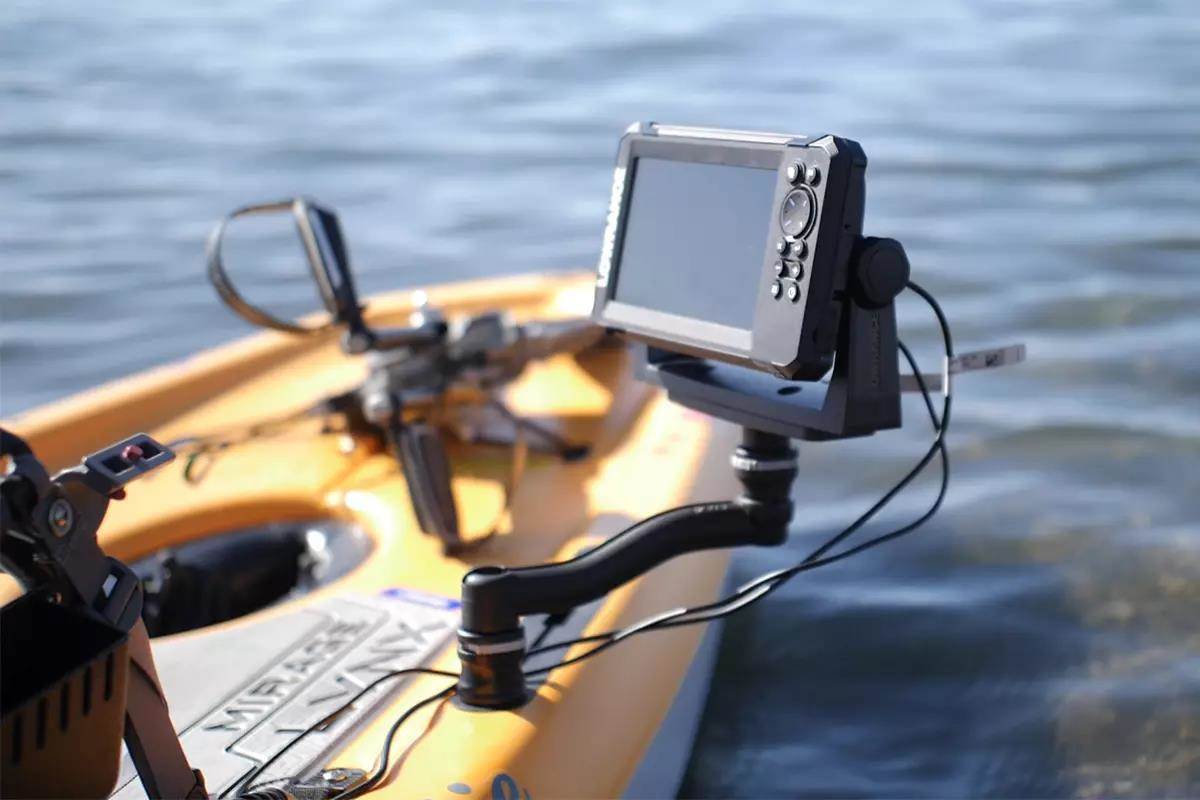 How to install and connect fishfinder gear