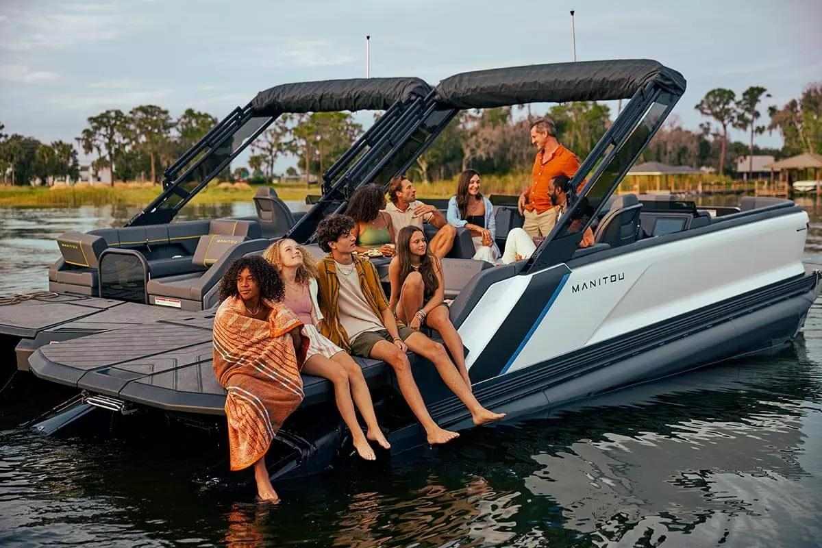 6 Reasons People Love Pontoon Boats - Florida Sportsman