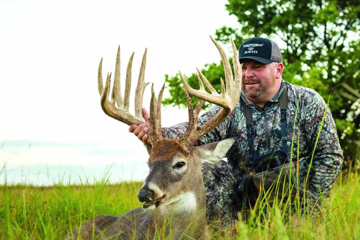Kansas Man Surprised with Size of Big Buck