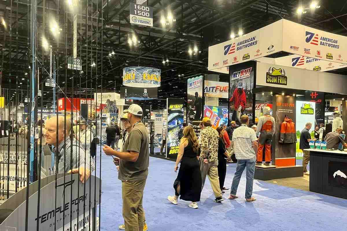 86 Baits パーカー黒L POLICE TINY KLASH セット New Crappie Baits and Tackle from ICAST 2026 - Game & Fish