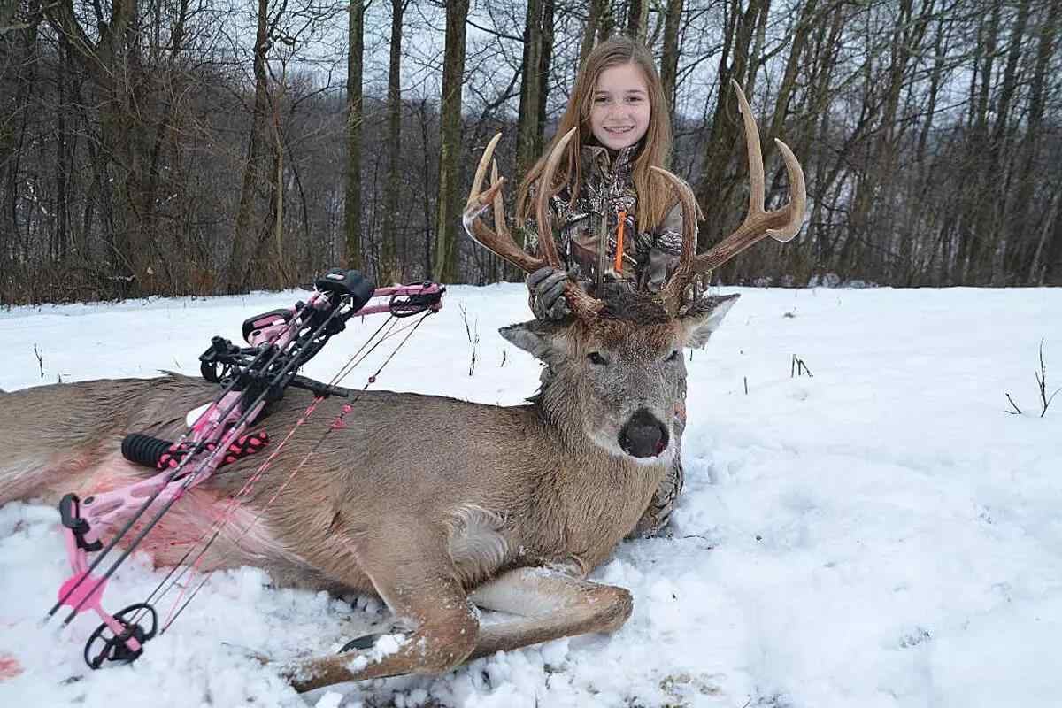 girl with first compound bow ohio buck in 2019