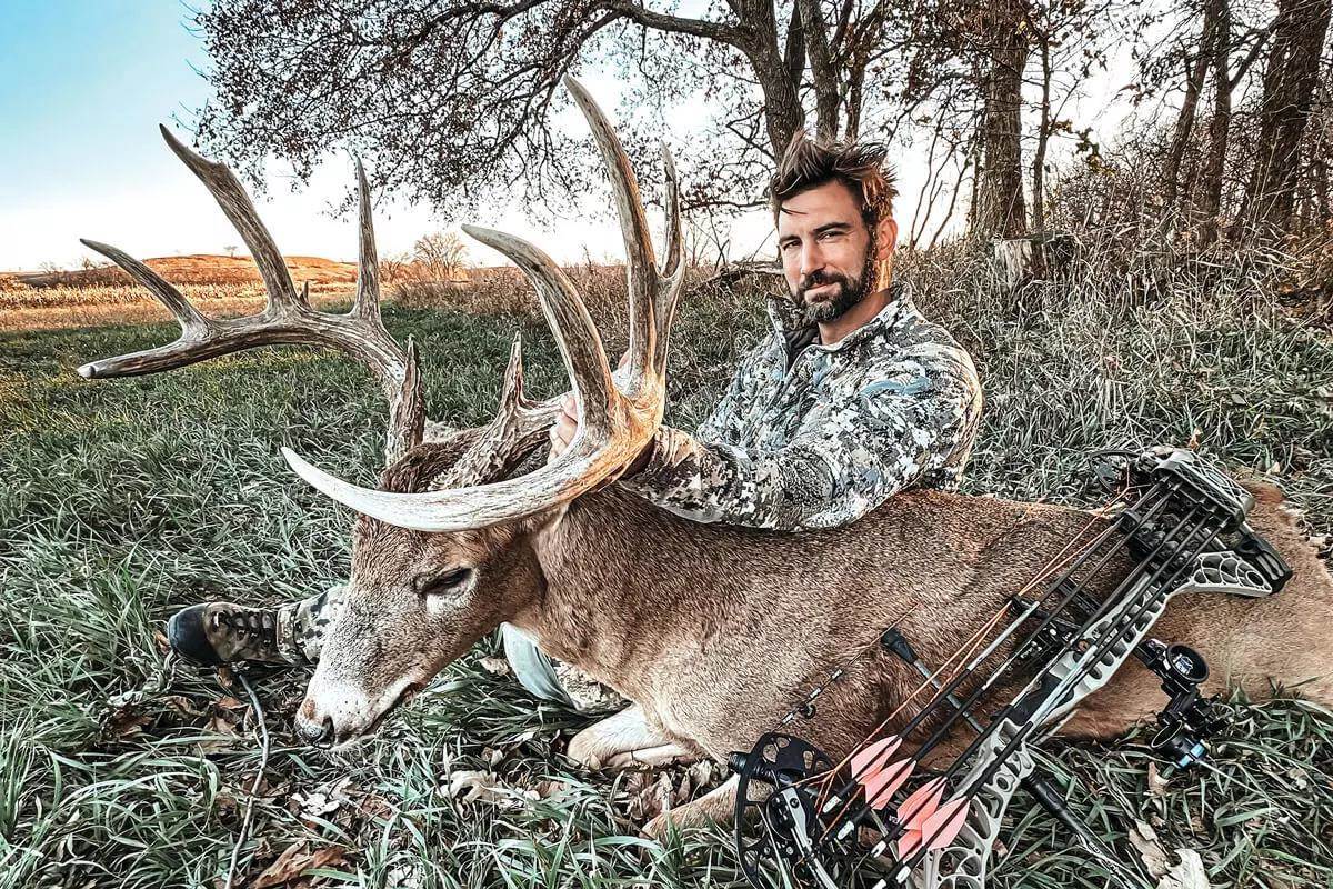 bowhunter with huge Kansas buck in 2023