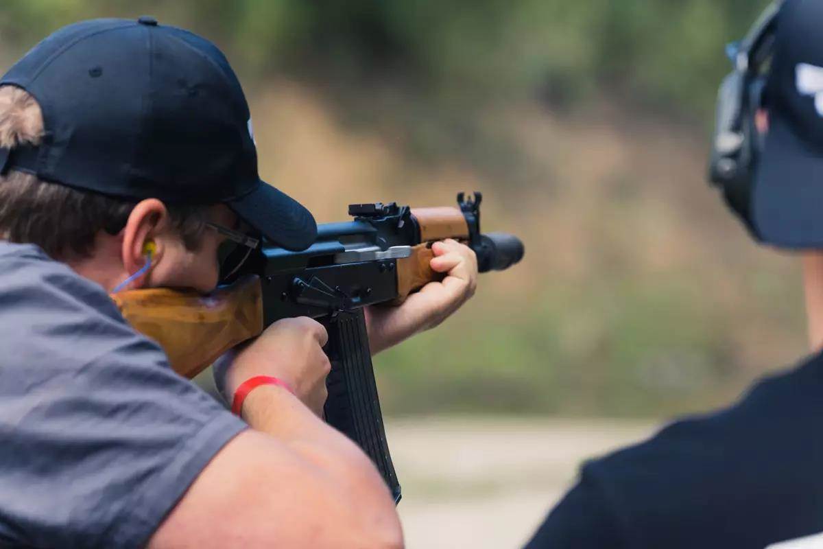 Poland Debates Gun Rights as Russia Threatens NATO - Firearms News