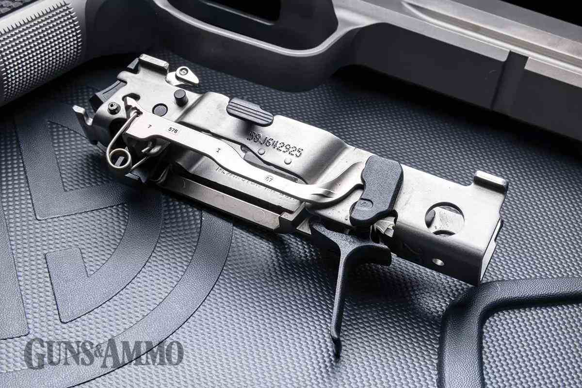 gaad-241200-ph1-sig-sauer-p320-xfive-sxg-9mm-02-1200x800