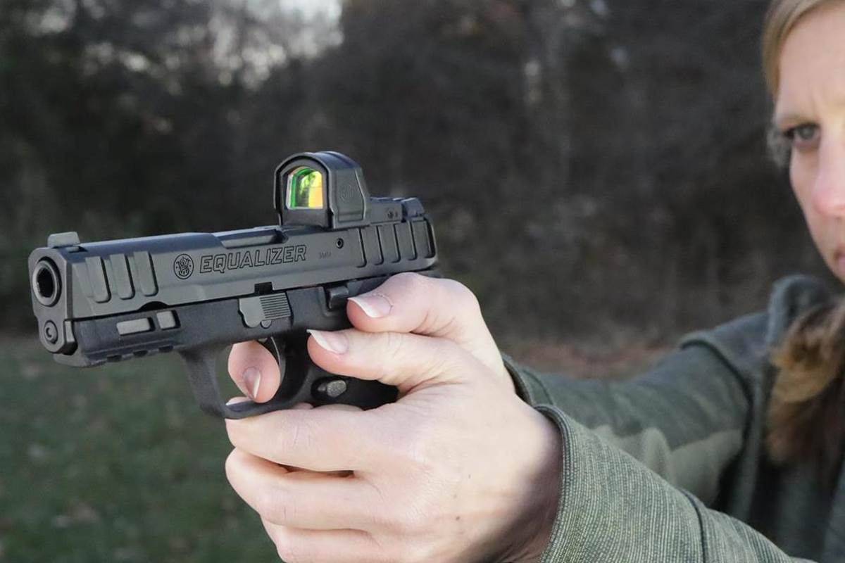 Smith & Wesson Equalizer: The Best 9mm Carry Gun Right Now