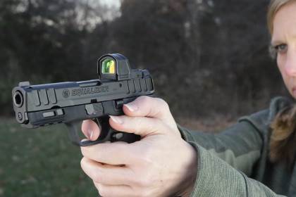 Mossberg Optic-Ready 940 Pro Tactical 12-Gauge Shotgun: Full