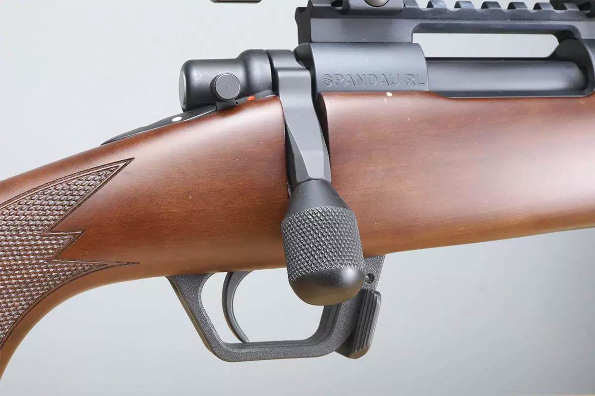 bolt handle
