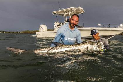 544273_8-tarpon-display-in-