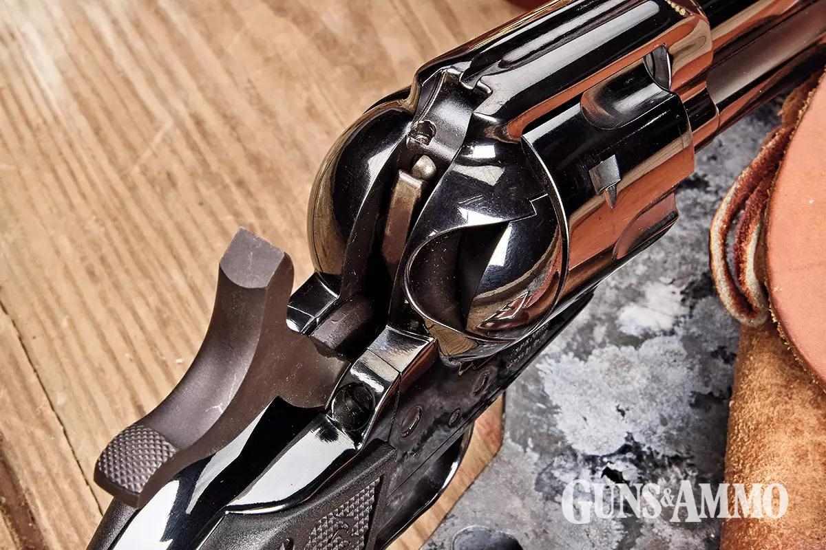 gaad-250900-ph1-taurus-deputy-45-colt-03-1200x800