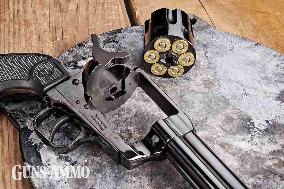 gaad-250900-ph1-taurus-deputy-45-colt-09-1200x800