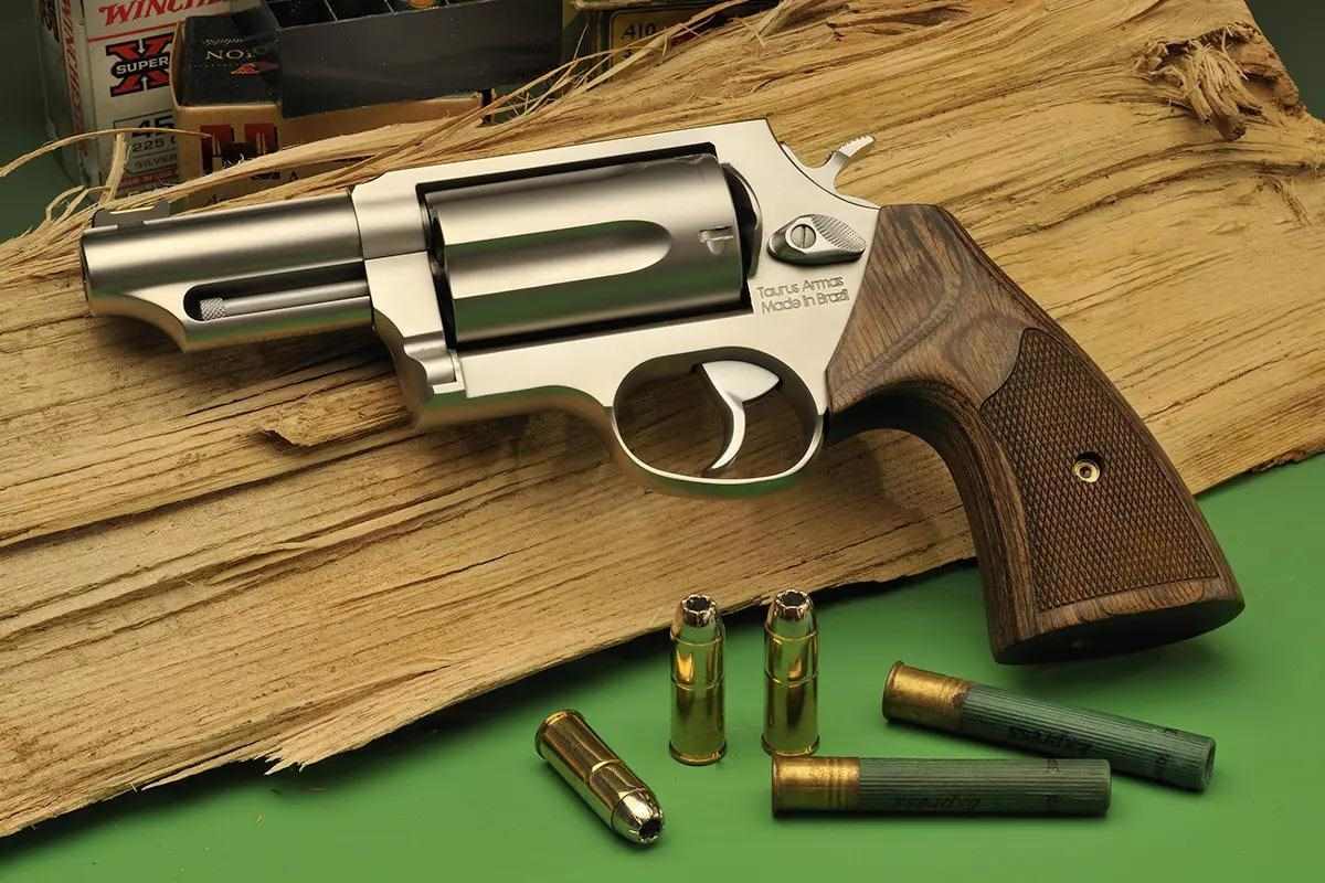 Taurus Judge Executive Grade Revolver in .410 or .45/.410: A Beauty