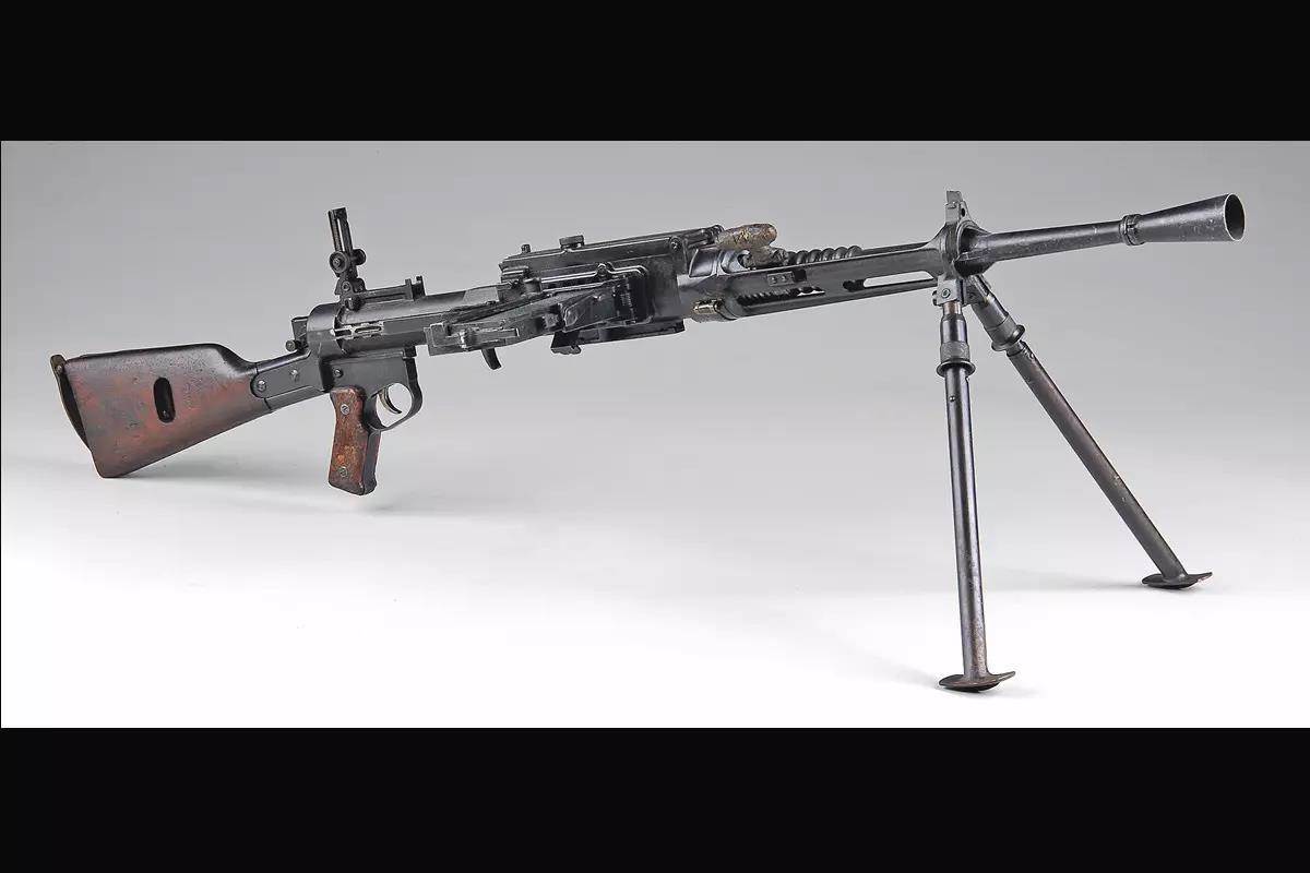 The Worst LMG of WWII? Why the Breda Modello 30 Failed - Firearms News