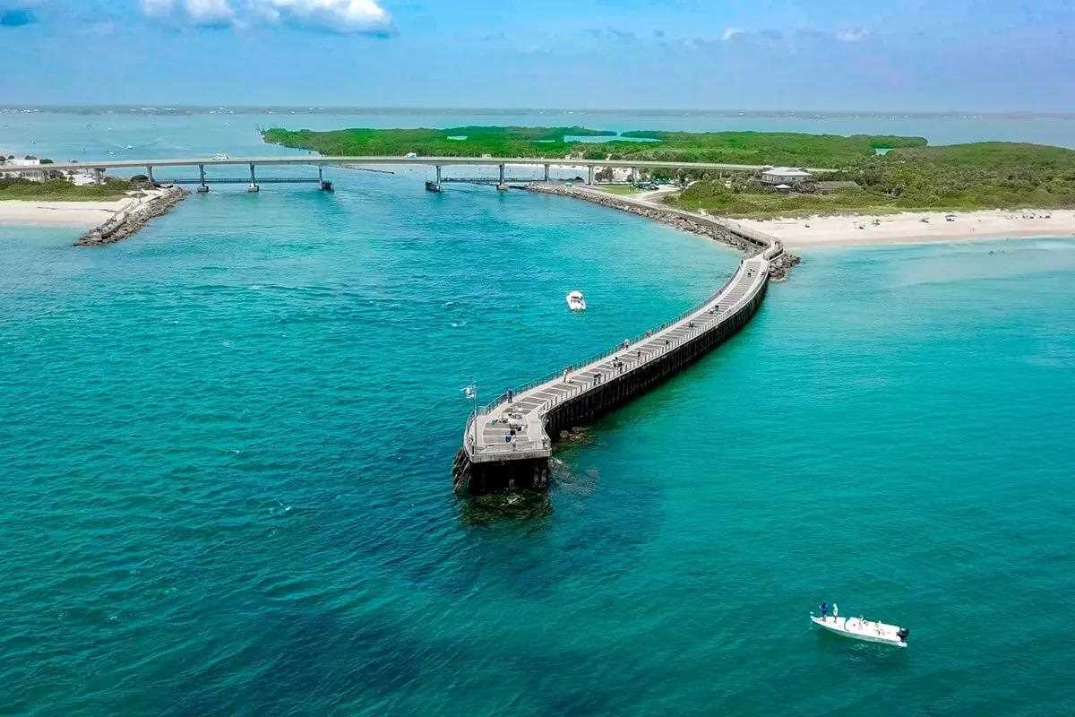 The fishing pier and jetties at Sebastian Inlet in Sebastian