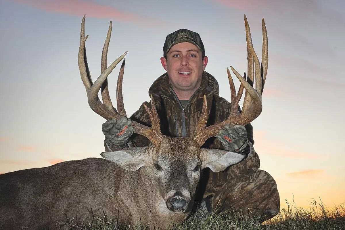 Tyler Jordan with Louisiana Typical Record buck