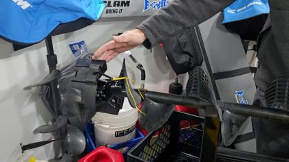 Ice Fishing Tip: Ross Robertson's easy hack to never lose your auger blade cover