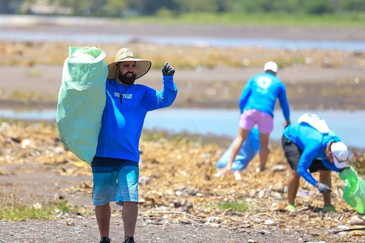 Volunteers Haul Away Over 50 Bags of Ocean-Bound Trash in Annual Beach Cleanup