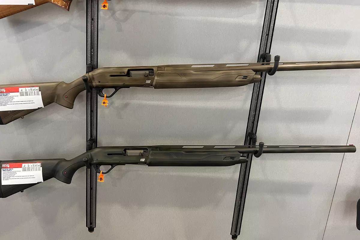 Winchester Waterfowl Hunter SX4 Distressed Timber & Marsh Cerakote