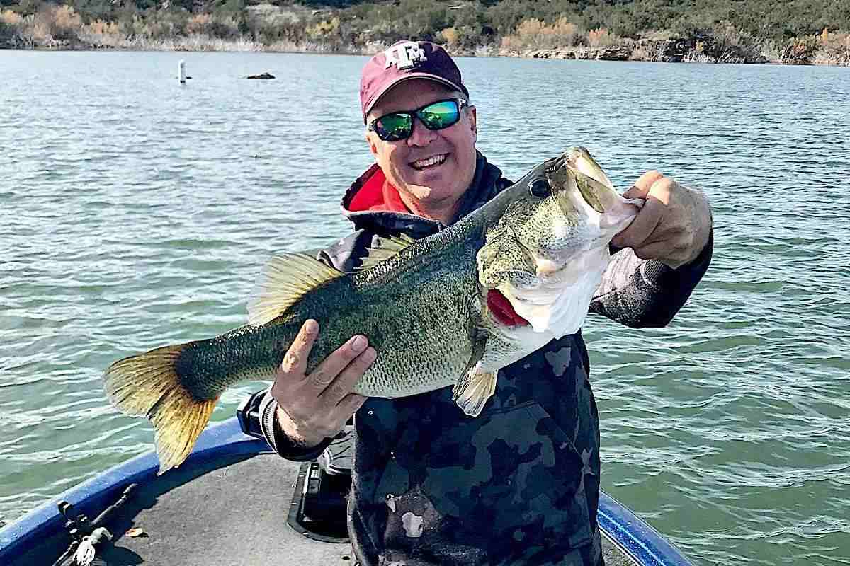 Jig Options and Tactics for Mid-Winter Bass