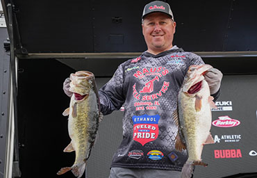 Illinois’ Armstrong catches 29-12 at Kissimmee