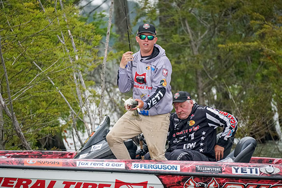 Alton Jones Jr. aligns with Reese Fishing