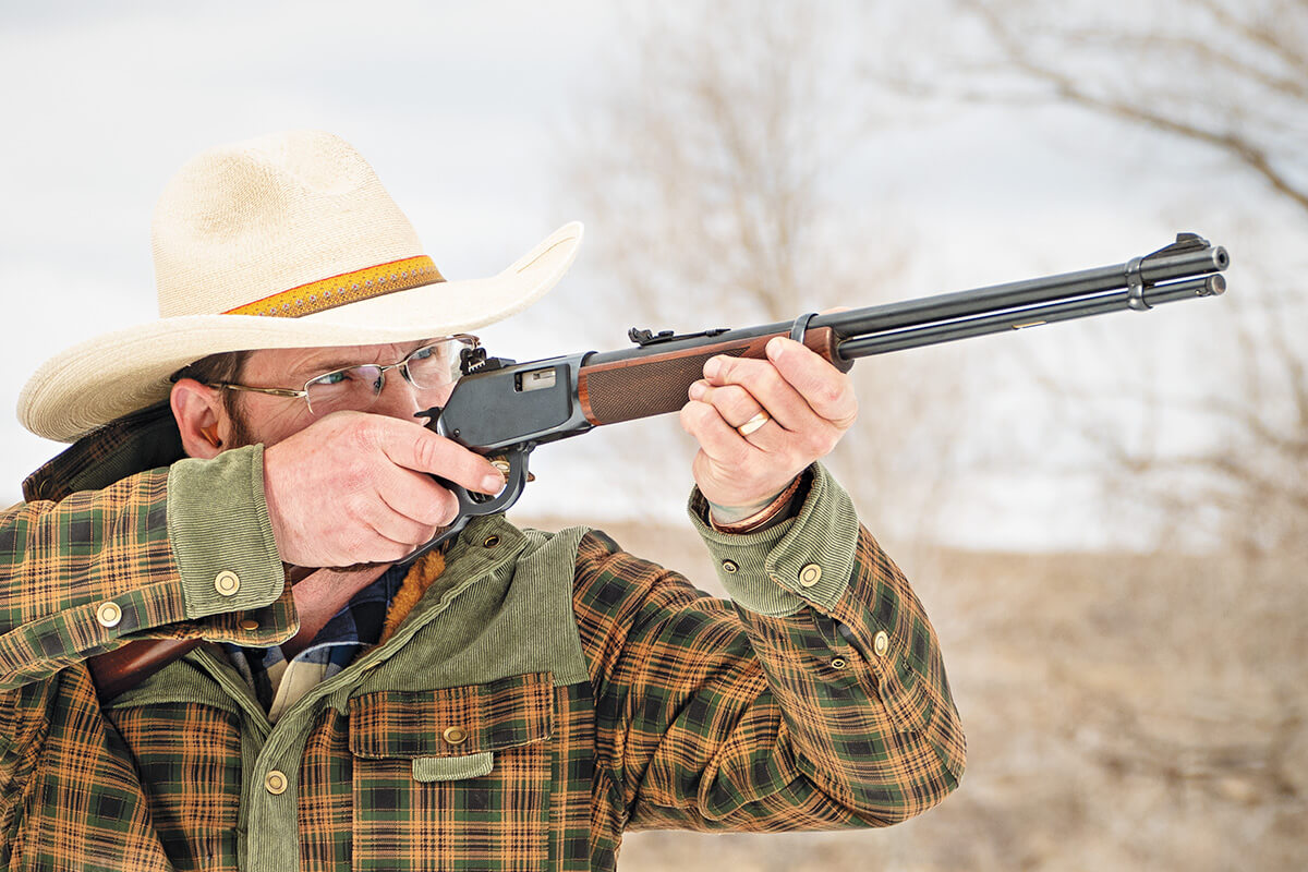 Winchester Model 9422 XTR Lever-Action Rifle: Full Review