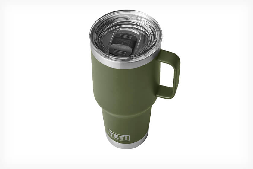 YETI rambler 30 ounce travel mug with stronghold lid
